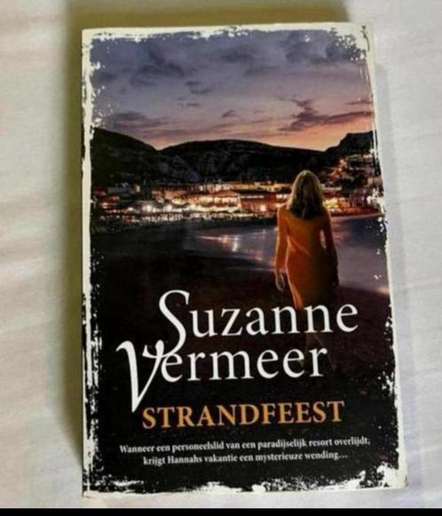 Suzanne Vermeer . Strandfeest -Zwarte Piste etc . ZGAN 9 st., Boeken, Thrillers, Gelezen, Nederland, Ophalen of Verzenden
