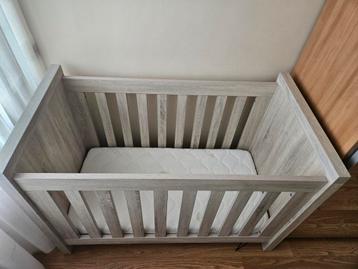 ZGAN! TWF ledikant hout look incl luxe tencel matras beschikbaar voor biedingen