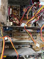 2x Oude Desktop PC (Zonder HDD), Computers en Software, Vintage Computers, Ophalen