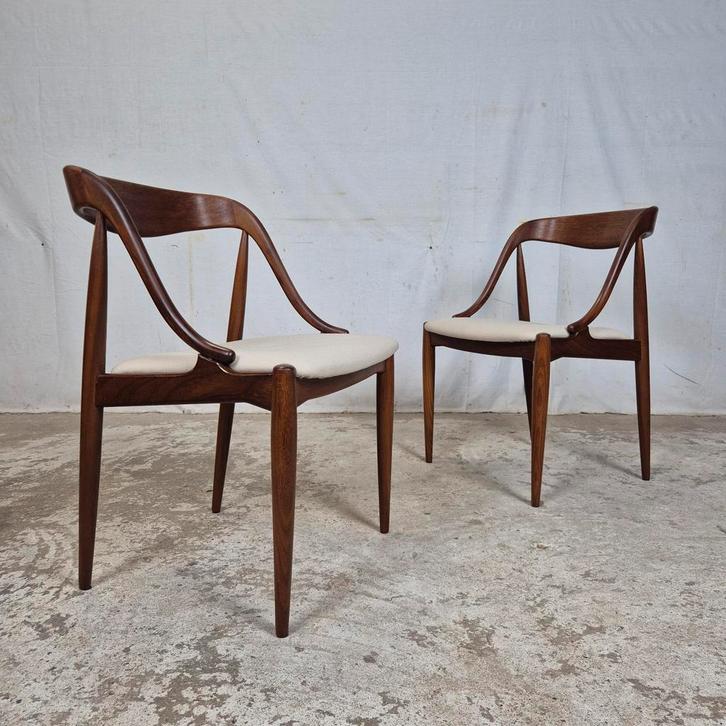 2x Johannes Andersen Uldum 'Model 16' eetkamerstoel teak 60s, Huis en Inrichting, Stoelen, Zo goed als nieuw, Twee, Stof, Bruin