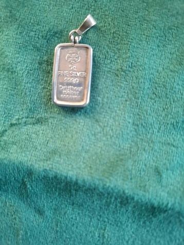 zilverbaar beschikbaar voor biedingen