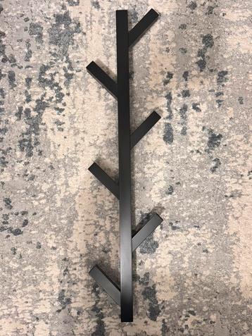 IKEA TJUSIG kapstok – 78 cm – zwart beschikbaar voor biedingen