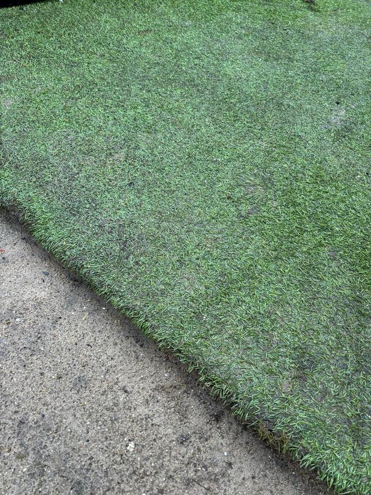 Gebruikt kunstgras - 7.5 m² (minus uitsparing), Tuin en Terras, Gras en Kunstgras, Gebruikt, Kunstgras, Minder dan 10 m², Ophalen