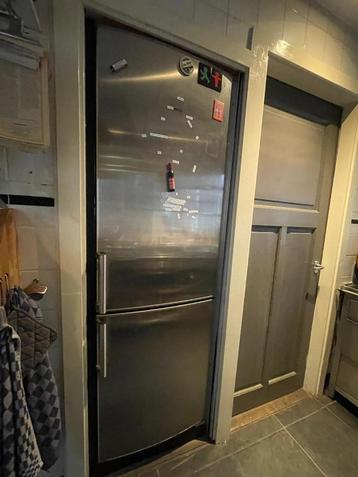 RVS Siemens - koelkast met vriesvak beschikbaar voor biedingen