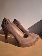 Beige pumps met steentjes 37, Pumps, Beige, Ophalen of Verzenden, Zo goed als nieuw