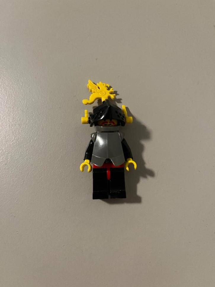 LEGO Castle minifig black knights yellow, Kinderen en Baby's, Speelgoed | Duplo en Lego, Gebruikt, Lego, Complete set, Ophalen of Verzenden