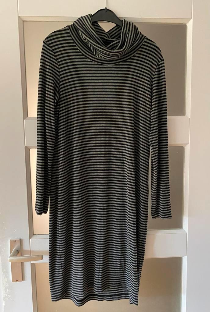 Gestreepte Bloomings maxi jurk - Maat M(38), Kleding | Dames, Jurken, Zo goed als nieuw, Maat 38/40 (M), Grijs, Onder de knie