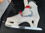 Te koop mooie witte kunstschaatsen maat 43, Ophalen of Verzenden, Zo goed als nieuw, Kunstschaatsen, Overige merken