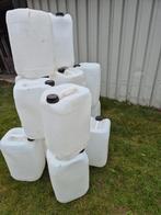 Te koop jerrycans 2 euro stuk, Tuin en Terras, Regentonnen, Minder dan 75 liter, Ophalen