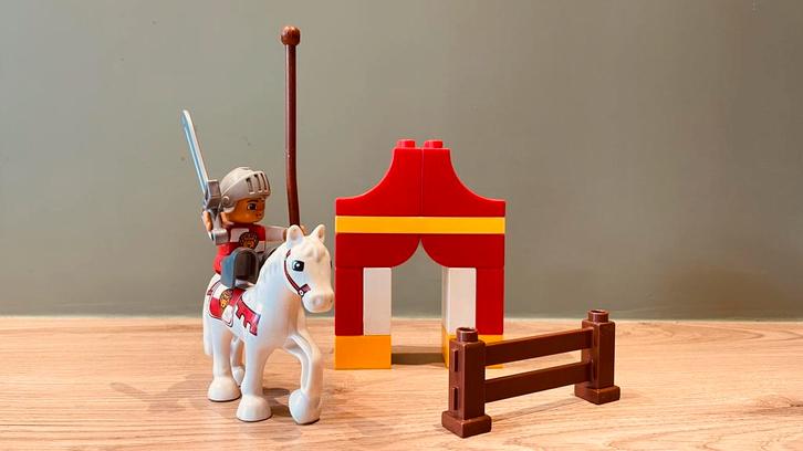 10568 Riddertoernooi, Kinderen en Baby's, Speelgoed | Duplo en Lego, Zo goed als nieuw, Duplo, Ophalen of Verzenden