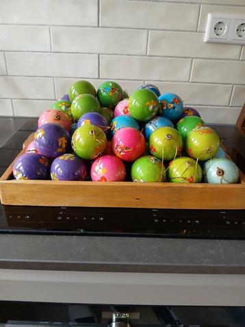 Disney kerstballen 66 stuks beschikbaar voor biedingen