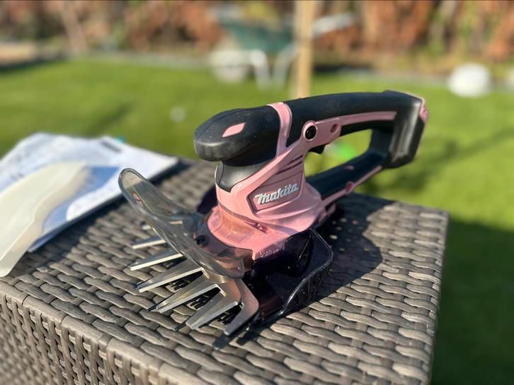 Makita UM600DZP snoeischaar of grasschaar – NIEUW in doos, Tuin en Terras, Snoeischaren, Nieuw, Ophalen of Verzenden