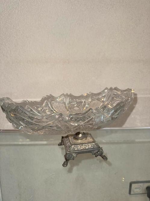 Geslepen kristallen schaal op verzilverde voet, Antiek en Kunst, Antiek | Glas en Kristal, Ophalen of Verzenden