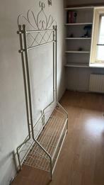 Kledingrek, Ophalen, Nieuw