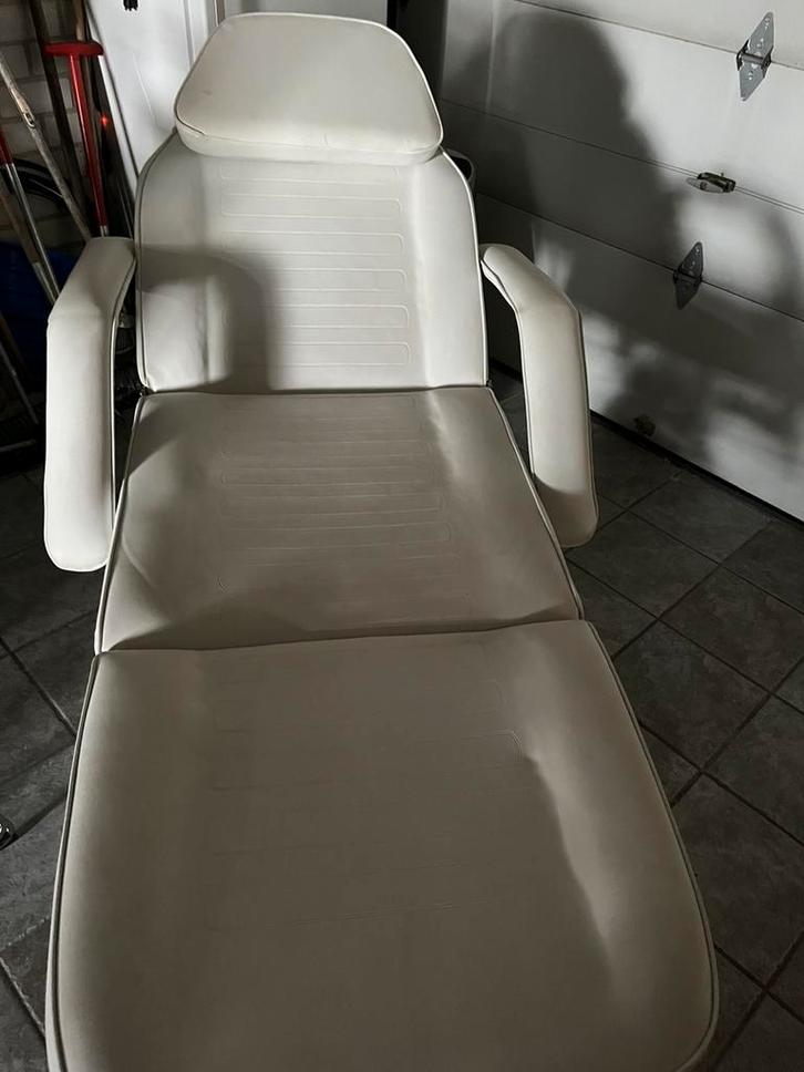 Fijne behandelstoel, Sport en Fitness, Massageproducten, Zo goed als nieuw, Massagestoel of Kussen, Ophalen