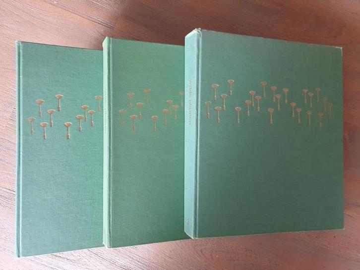 Driedelige set boeken Wilde Planten - Flora en Vegetatie, Boeken, Natuur, Zo goed als nieuw, Bloemen, Planten en Bomen, Ophalen of Verzenden
