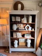 Antieke kast vintage beige hout schappen, Antiek en Kunst, Antiek | Meubels | Kasten, Ophalen