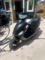 Peugeot v clic scooter 2008 4 takt, Fietsen en Brommers, Scooters | Peugeot, Ophalen, Gebruikt, Overige modellen