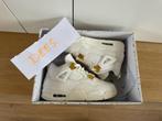 Air Jordan 4 Retro 'White & Gold' metallic gold., Nieuw, Nike, Ophalen of Verzenden, Wit