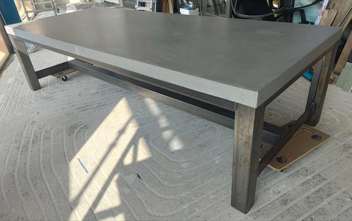 Robuuste grote tafel, Huis en Inrichting, Tafels | Eettafels, Gebruikt, 200 cm of meer, Vijf personen of meer, Rechthoekig, Ophalen