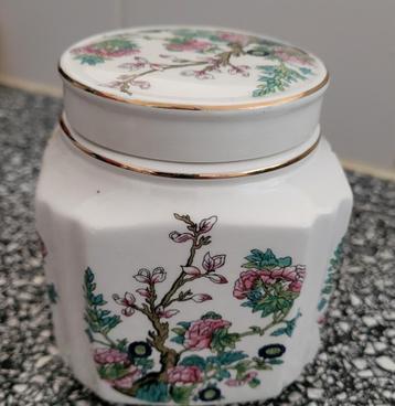 Mooi porseleinen theebusje SADLER Engeland beschikbaar voor biedingen