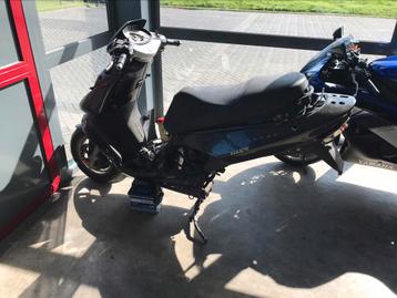 Aprilia leonardo 250 cc klep krom beschikbaar voor biedingen