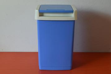 Retro vintage LL Plastics prullenbak / vuilnisbak beschikbaar voor biedingen