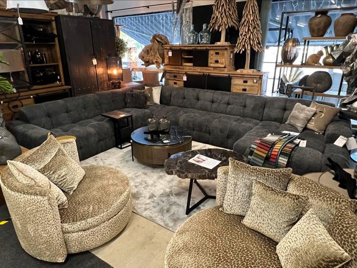 Lounge hoekbank Amsterdam in velours met diepe stiksels, Huis en Inrichting, Banken | Bankstellen, Nieuw, Hoekbank, Leer, Stof