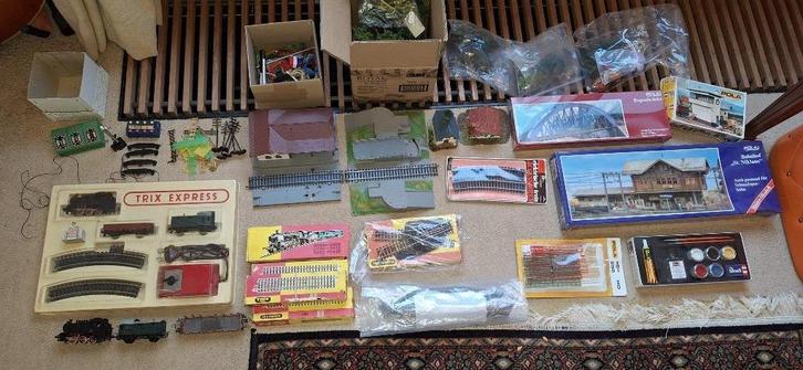 Trix Express H0 OVP: 3 Locs, 6 wagons en diversen, Hobby en Vrije tijd, Modeltreinen | H0, Gebruikt, Treinset, Wisselstroom, Trix