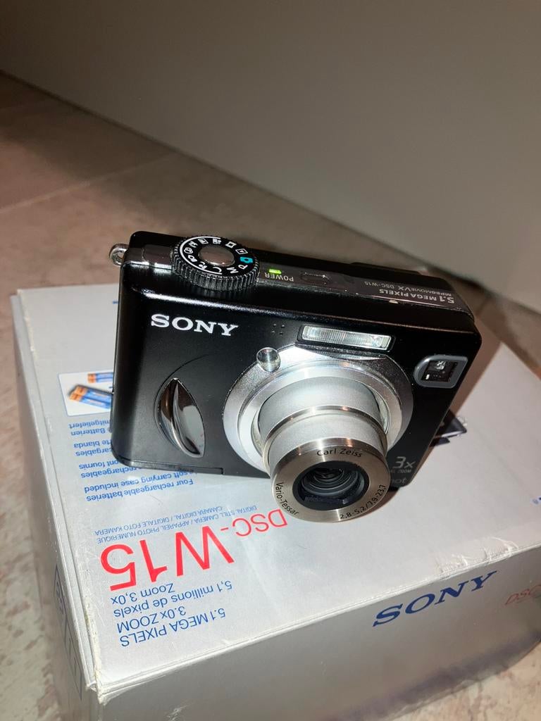 Sony cybershot dsc-w15, Audio, Tv en Foto, Fotocamera's Digitaal, Ophalen of Verzenden, Zo goed als nieuw, Sony, 8 keer of meer