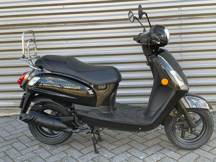 Sym Fiddle 2, Fietsen en Brommers, Scooters | SYM, Gebruikt, Overige modellen, Maximaal 45 km/u, Benzine, Ophalen