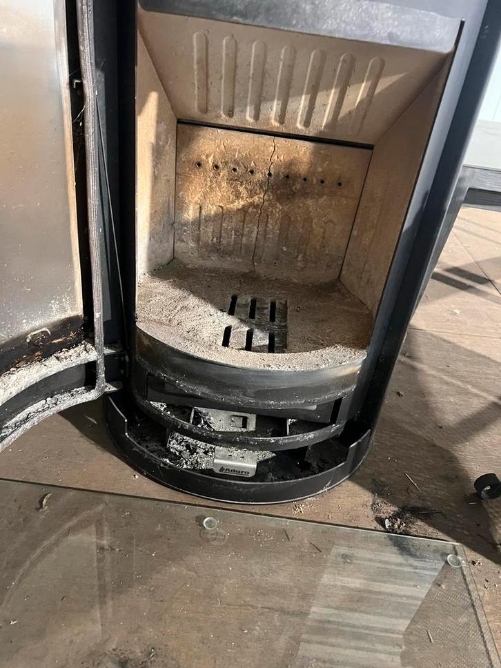 Aduro Houtkachel + Scherm, Huis en Inrichting, Kachels, Gebruikt, Vrijstaand, Houtkachel, Hout, Ophalen of Verzenden