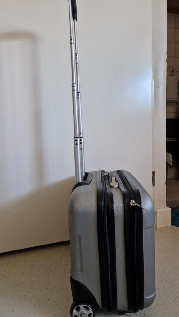 Compacte Lapop - Trolley - 46x24x36 cm, Sieraden, Tassen en Uiterlijk, Koffers, Minder dan 50 cm, Minder dan 35 cm, Uitschuifbare handgreep