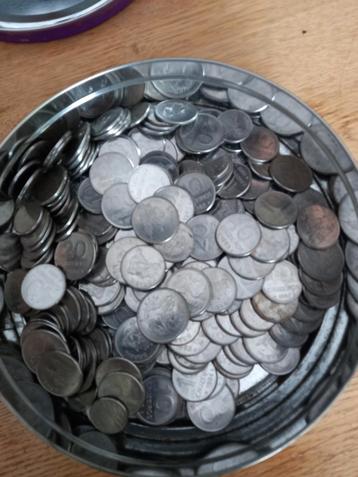 Vol Blik Braziliaanse Munten beschikbaar voor biedingen