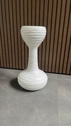 Crème witte geribbelde vaas – stijlvolle organische vorm, Ophalen, ., Wit, Aardewerk of Porselein
