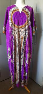 Nieuwe Kaftan paars met print, Ophalen of Verzenden, Nieuw, Paars, Onder de knie