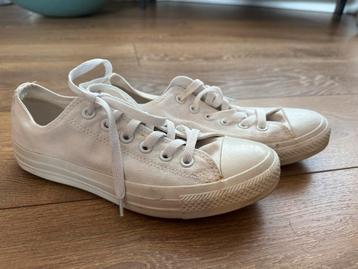 Converse Wit Laag - Maat 38 beschikbaar voor biedingen