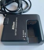 Nikon MH 25 oplader. Oregineel Nikon voor oa Nikon 1 V1, Ophalen of Verzenden, Zo goed als nieuw