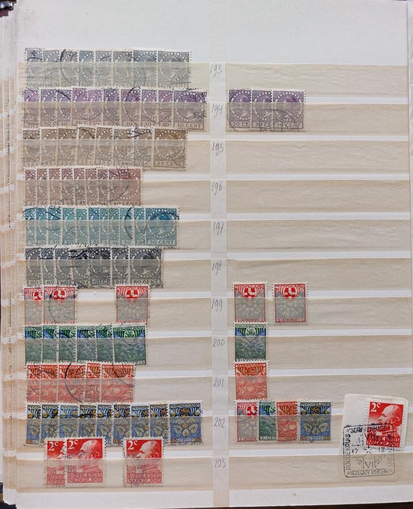 Nederland partijtje oude postzegels 1926-1932 in aantallen, Postzegels en Munten, Postzegels | Nederland, Ophalen of Verzenden
