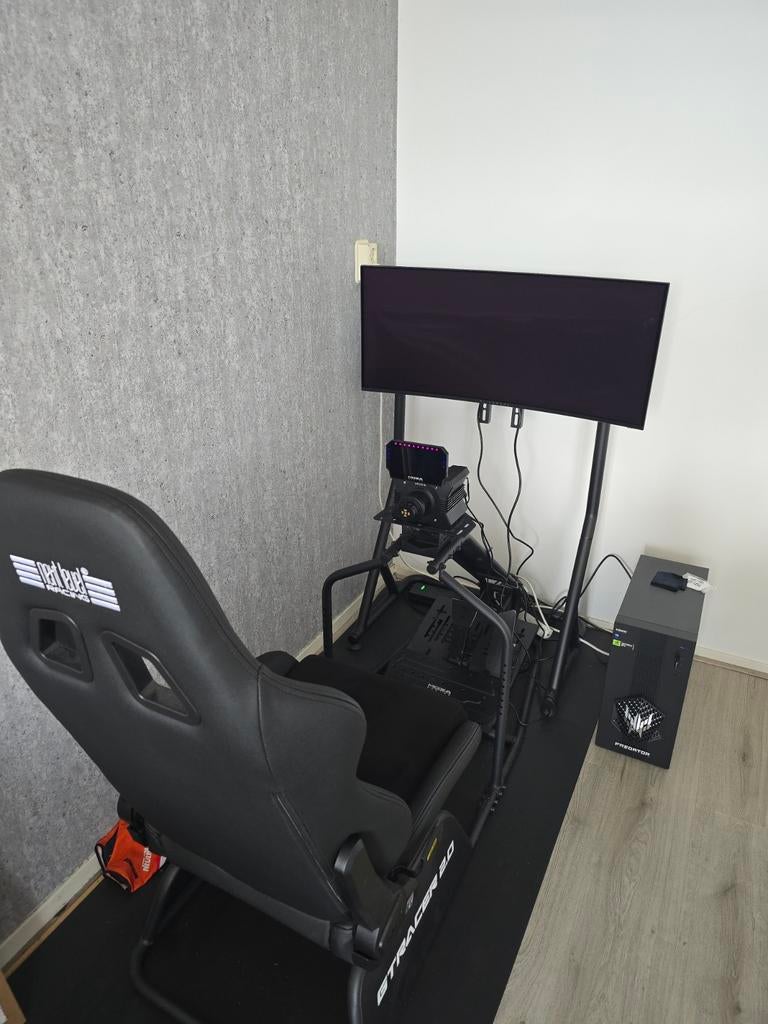 Pro Simracing Setup  Moza R9 + FSR2 + QD-OLED 240Hz, Spelcomputers en Games, Spelcomputers | Overige, Ophalen, Overige merken