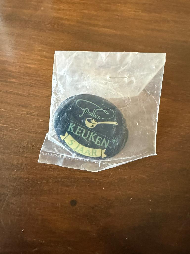 Efteling pin - 5 jaar Polles Keuken (Origineel), Verzamelen, Efteling, Ophalen of Verzenden, Nieuw, Button of Speldje