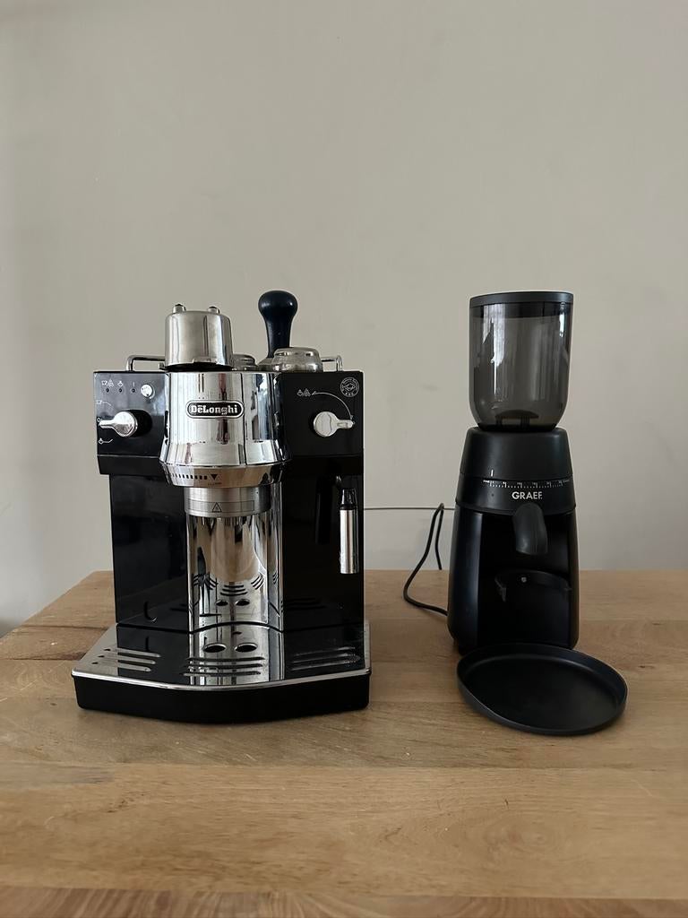 Delonghi Espressomachine EC820.B / Pistomachine, Witgoed en Apparatuur, Koffiezetapparaten, Ophalen, Gebruikt, Espresso apparaat