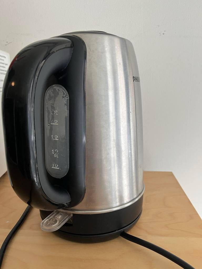 Philips Waterkoker - RVS, Draadloos, 1.7L, 1 tot 2 liter, Ophalen, Gebruikt, Draadloos