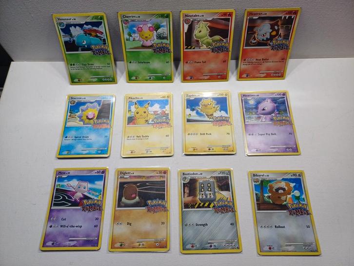 Pokemon Rumble Pikachu Mew Mewtwo 12 Card Promo Set, Hobby en Vrije tijd, Verzamelkaartspellen | Pokémon, Gebruikt, Meerdere kaarten