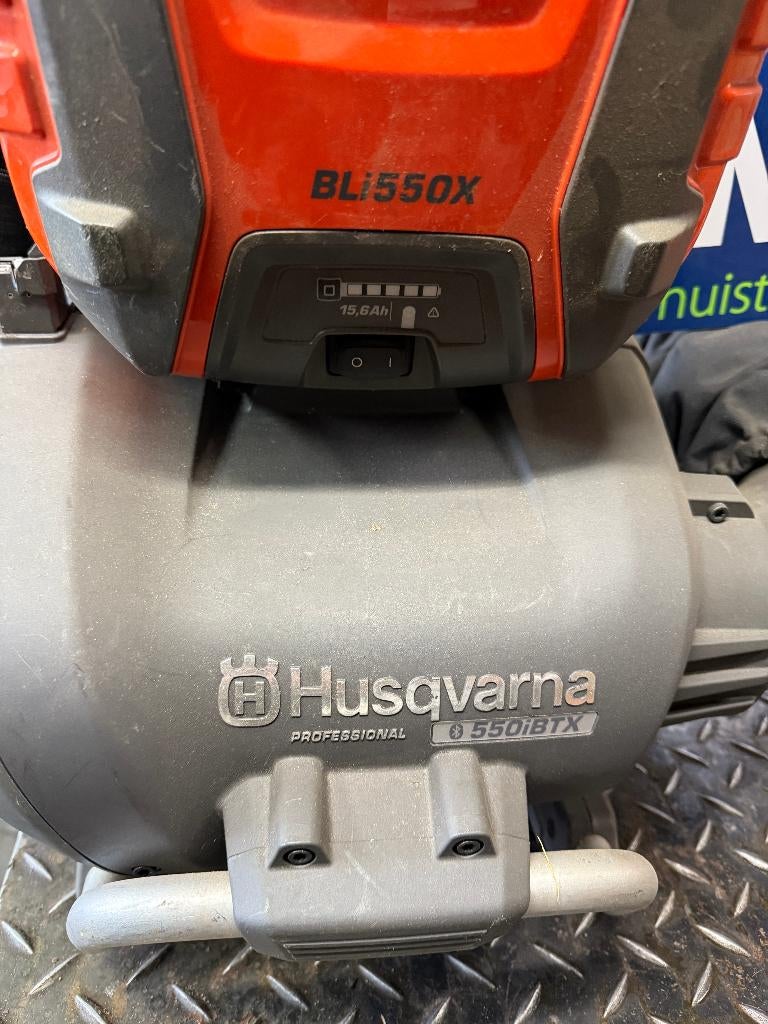 accu bladblazer en accu kettingzagen van husqvarna, Ophalen of Verzenden, Zo goed als nieuw, Elektrisch, Husqvarna