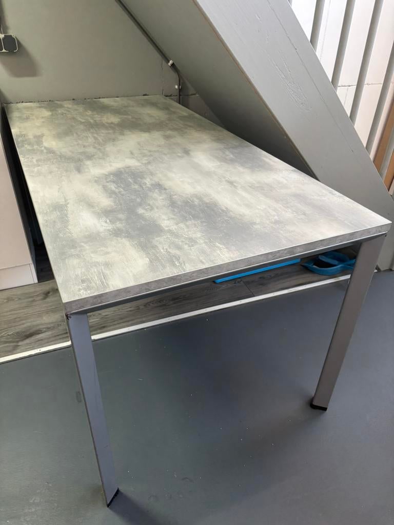 Kantine tafels, Ophalen, Zo goed als nieuw
