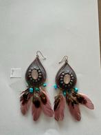 Statement oorbellen met veren en edelstenen, Sieraden, Tassen en Uiterlijk, Oorbellen, Overige materialen, Hangers, Ophalen of Verzenden