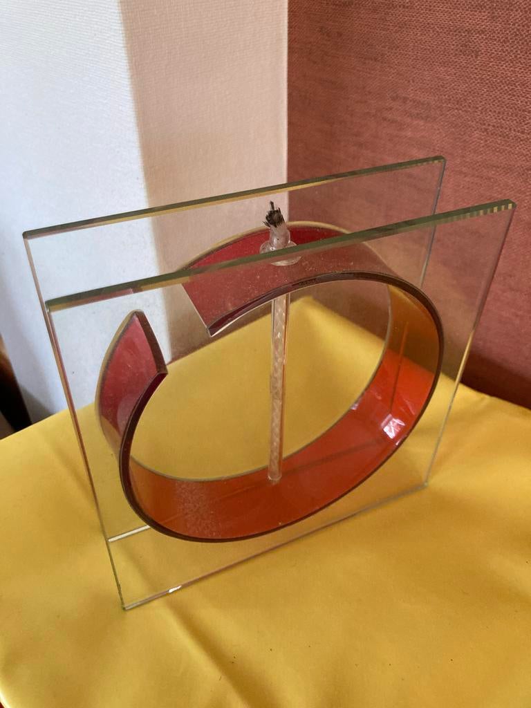 Glazen olielamp met rode spiraal, Ophalen of Verzenden