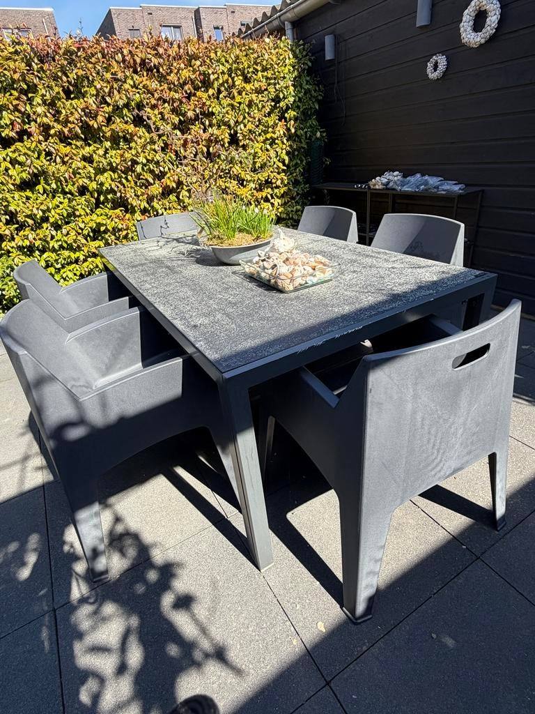 Tuintafel met 6 kunststof kuipstoelen, Tuin en Terras, Ophalen, Kunststof, Gebruikt, 6 zitplaatsen