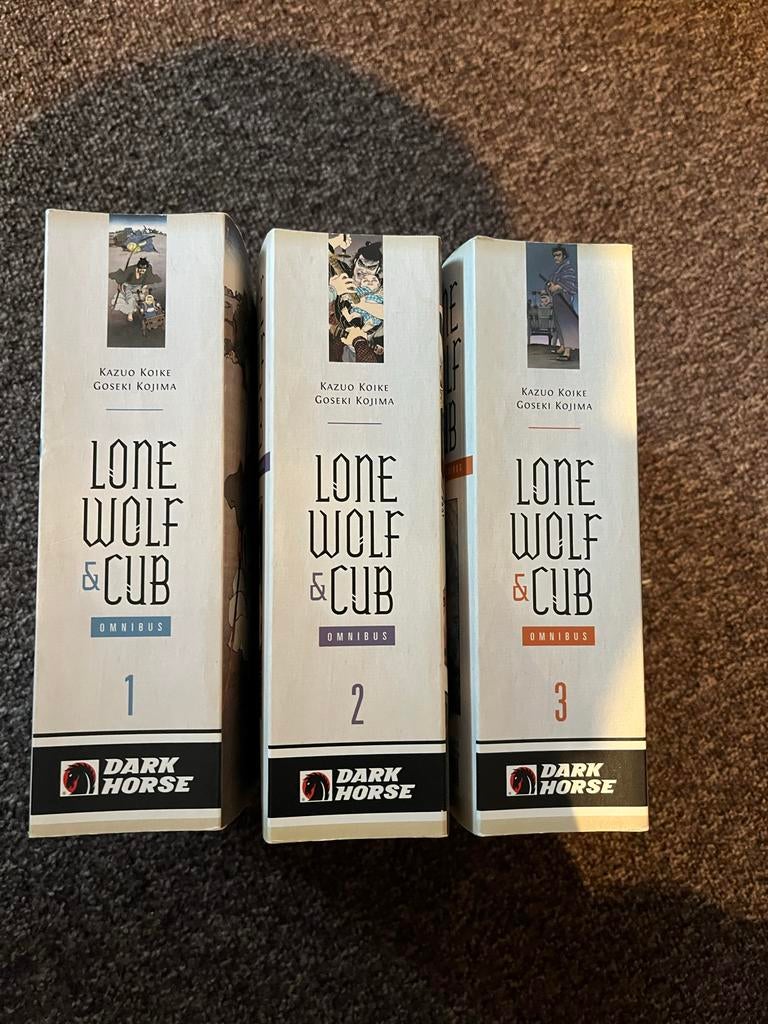 Lone Wolf & Cub Omnibus 1, 2 en 3 - Zo goed als nieuw, Boeken, Meerdere stripboeken, Ophalen of Verzenden, Zo goed als nieuw
